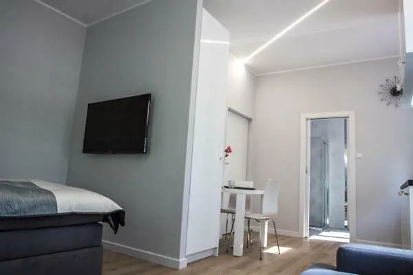 Novel Apartment Warsaw