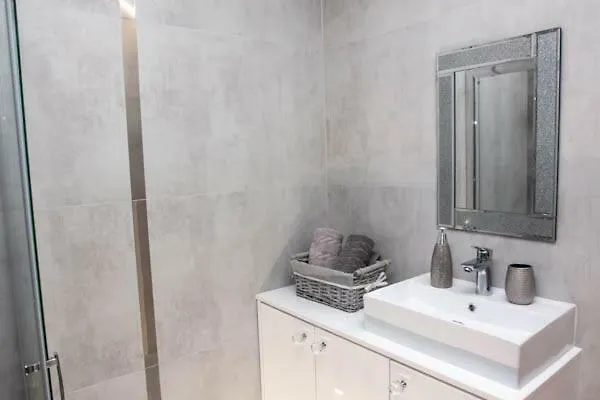Novel Apartment Warsaw Poland