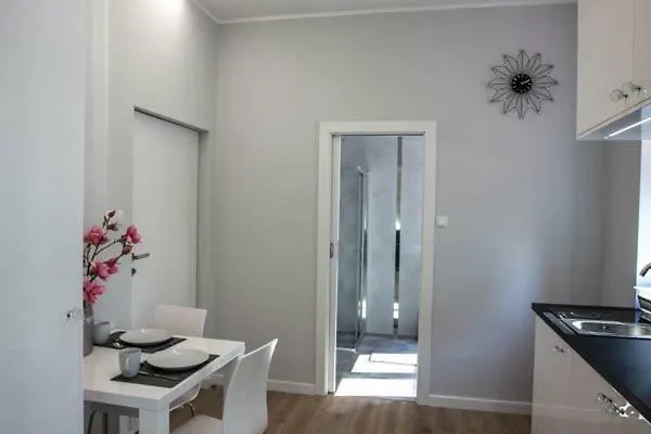Novel Apartment Warsaw